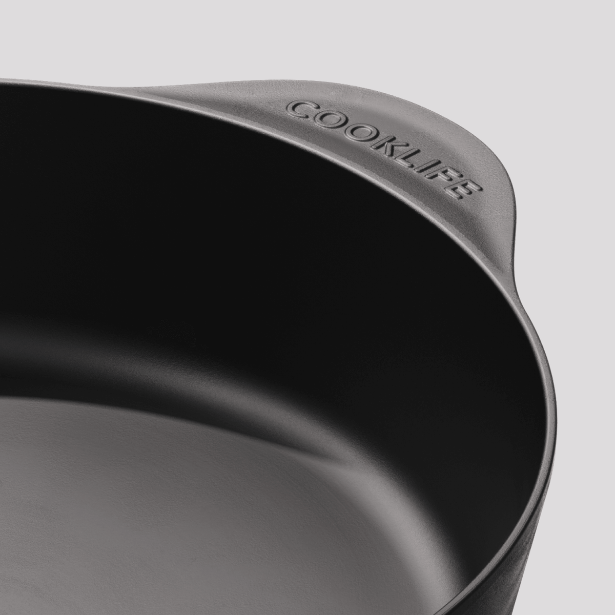 5.5 Quart Cast Iron Dutch Oven
